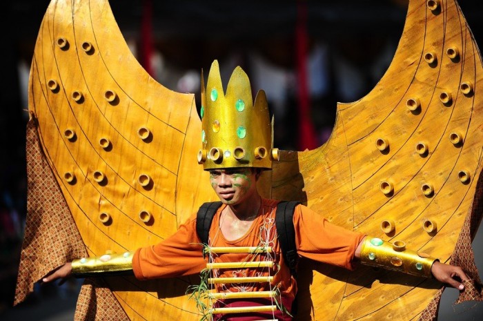 Карнавал моди & laquo; Jember Fashion Carnaval & raquo; в Індонезії
