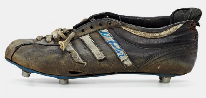 Історія Adidas: класичні футбольні бутси