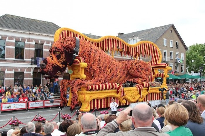 Гигантские цветочные скульптуры парада «Corso Zundert 2013»