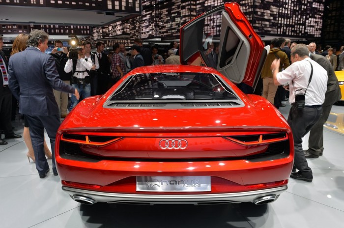 Frankfurt Motor Show 2013: Beauty and Speed