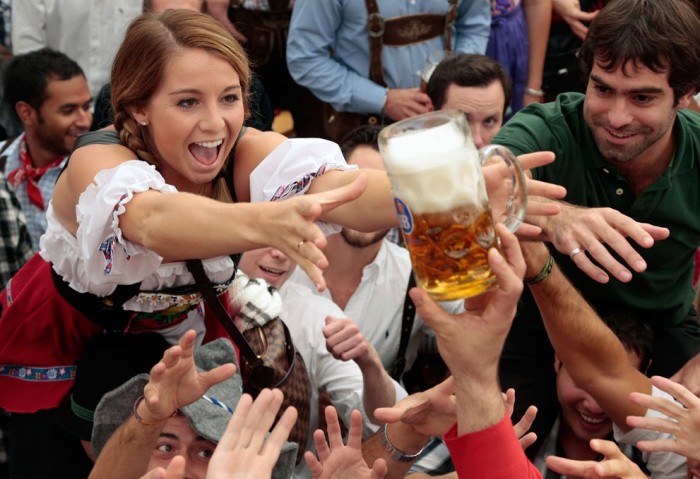 В Германии открылся очередной пивной фестиваль «Oktoberfest»