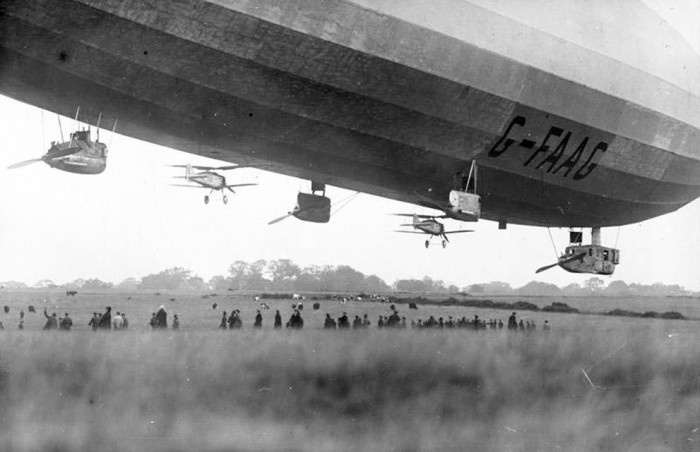 Airships: four centuries of history