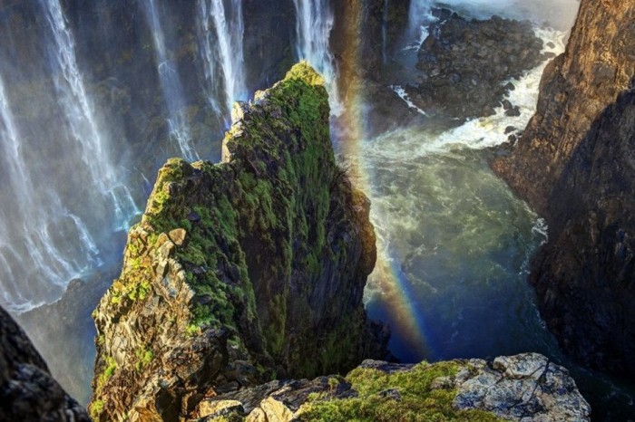  Victoria Falls & rattling smoke of Africa