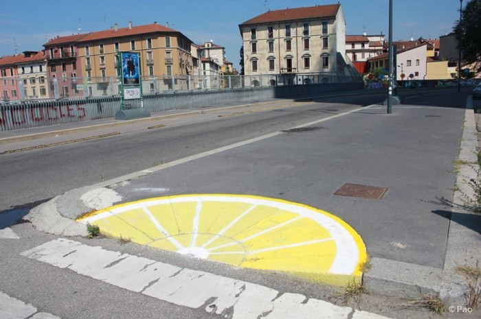 Adaptive-positive Street Art Paopao