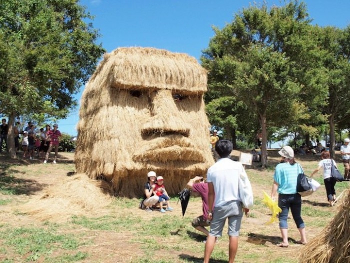 Straw Monsters and Other Sculptures of the Festival in Japan