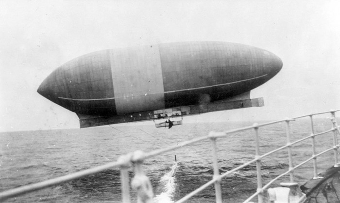 Airships: four centuries of history