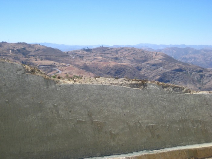 The largest cluster of dinosaur tracks in one place