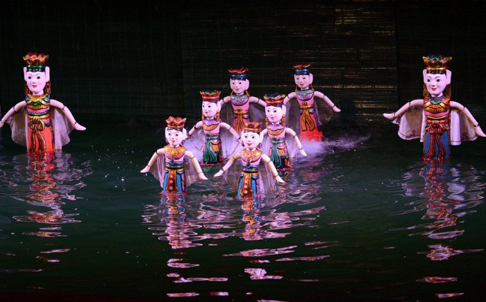 Театр кукол на воде
