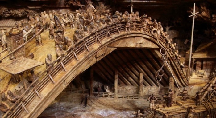 Самая большая в мире деревянная скульптура