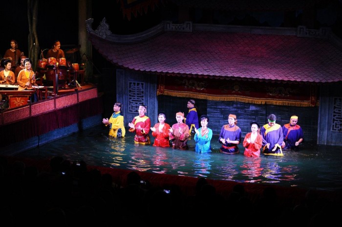 Театр кукол на воде