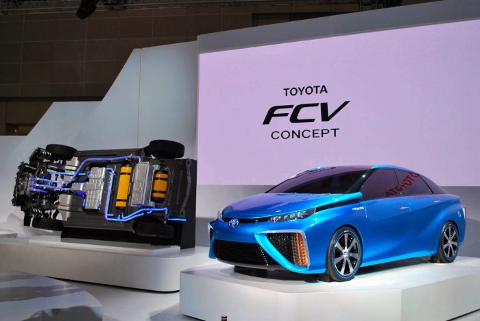  The first concepts of the dealership in Tokyo (Tokyo Motor Show 2013)