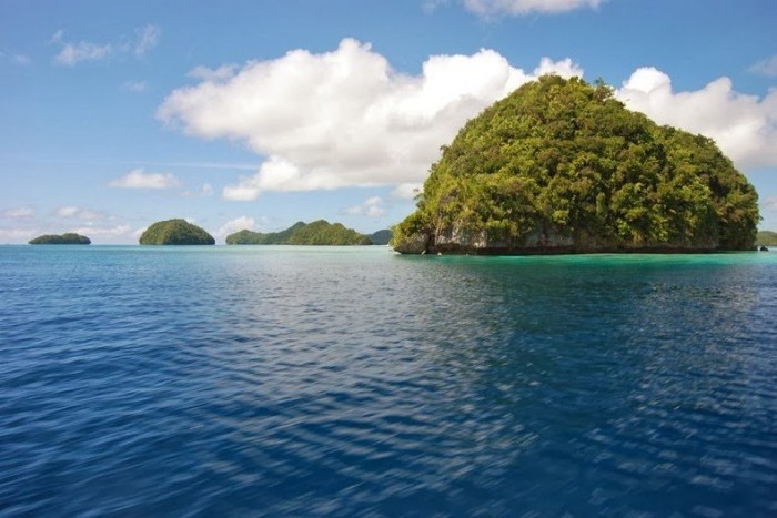 Palau & ndash; country of countless islands