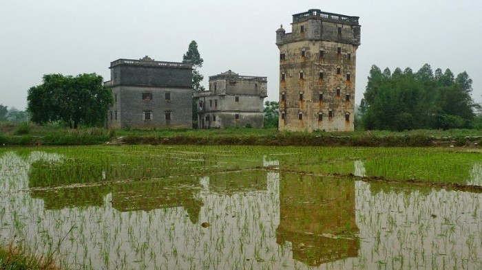 Дома-башни дялоу в Китае