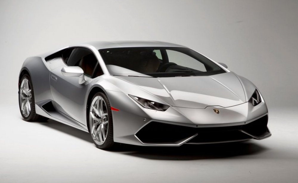 Super car Lamborghini Huracan LP 610-4 & follower of the traditions