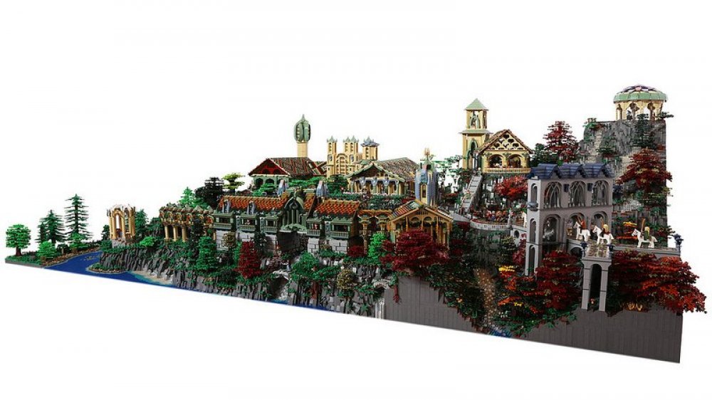 Форпост по мотивам «Властелина Колец» из 200 тысяч LEGO-деталей