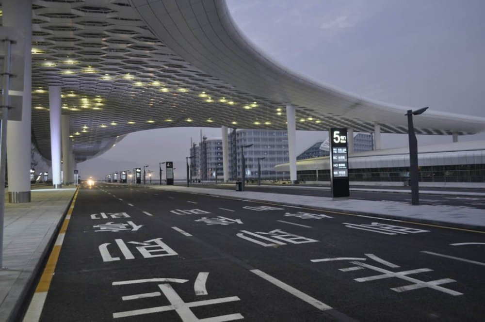 Futuristic Airport Terminal Shenzhen Baonan