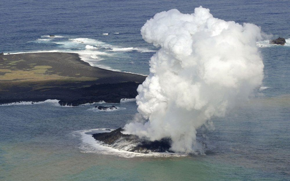 The volcanic activity of 2013