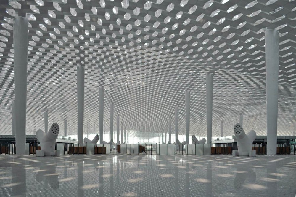 Futuristic Airport Terminal Shenzhen Baonan