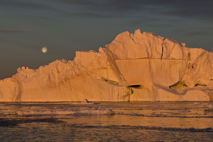 Iceland & ndash; land of contrasts