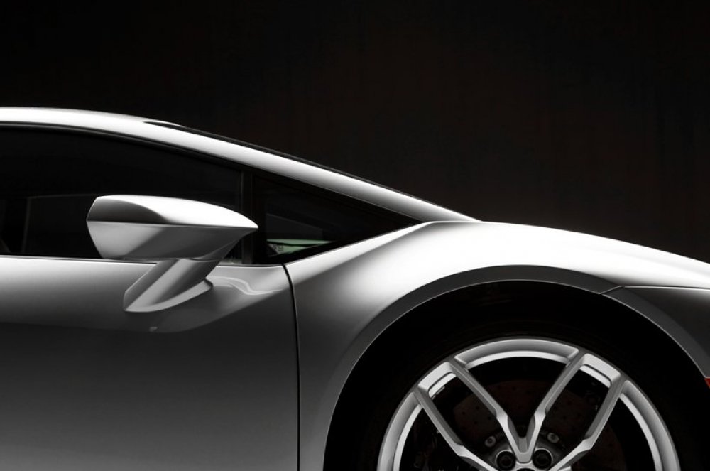 Super car Lamborghini Huracan LP 610-4 & follower of the traditions