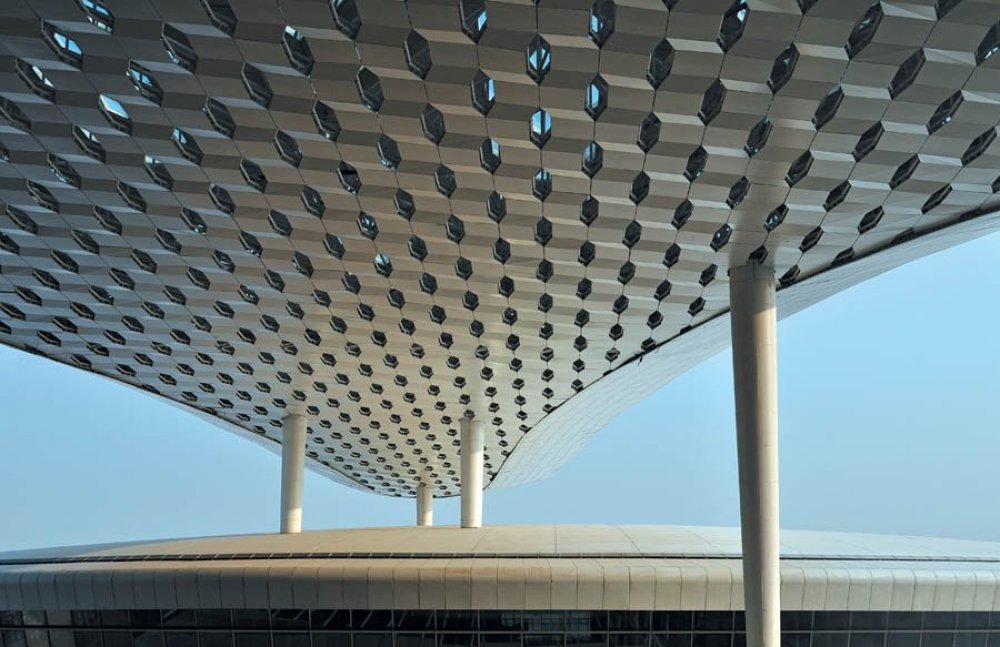 Futuristic Airport Terminal Shenzhen Baonan