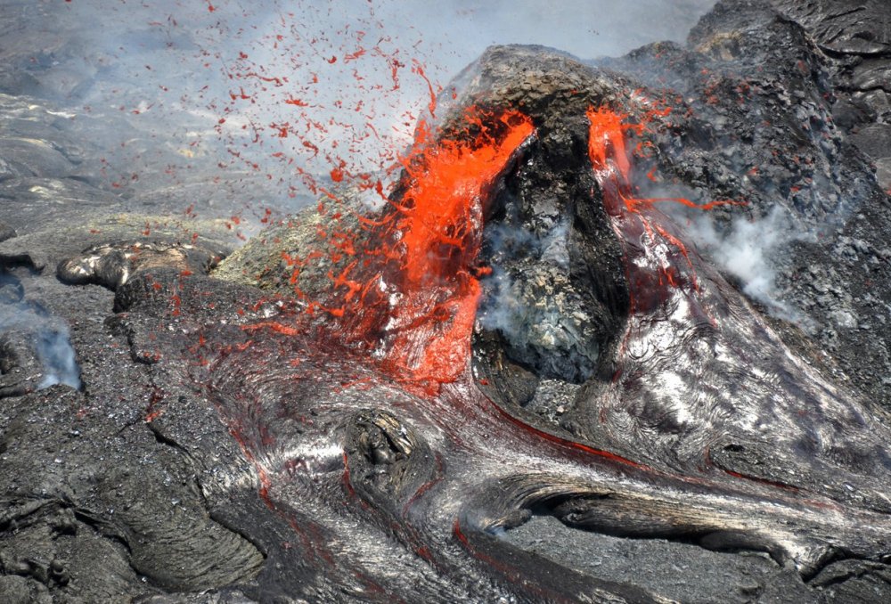 The volcanic activity of 2013