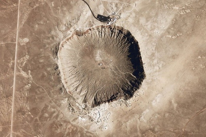 The Barringer Crater is the world's largest meteorite crater