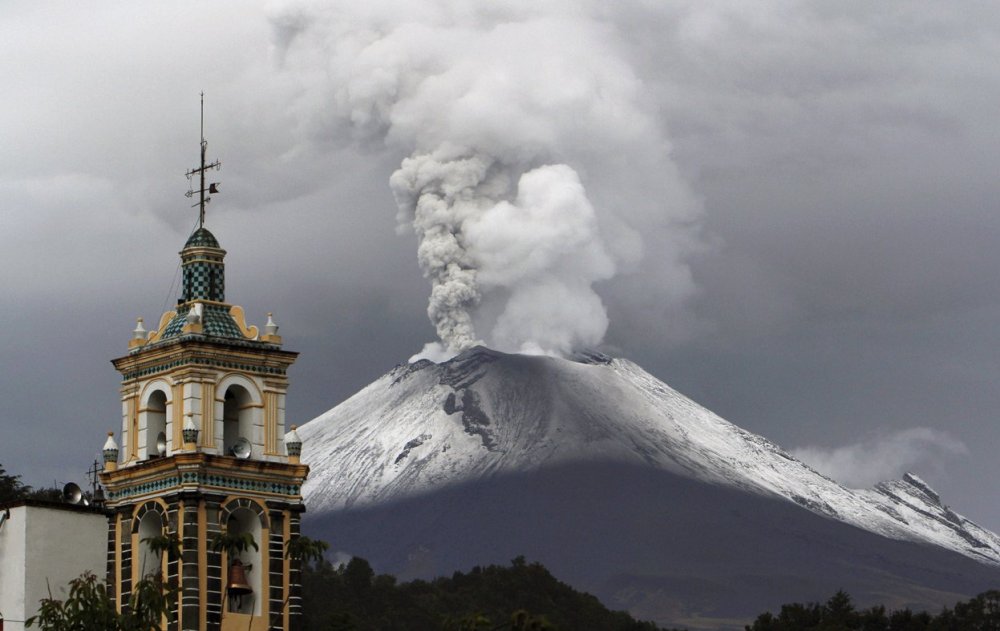 The volcanic activity of 2013