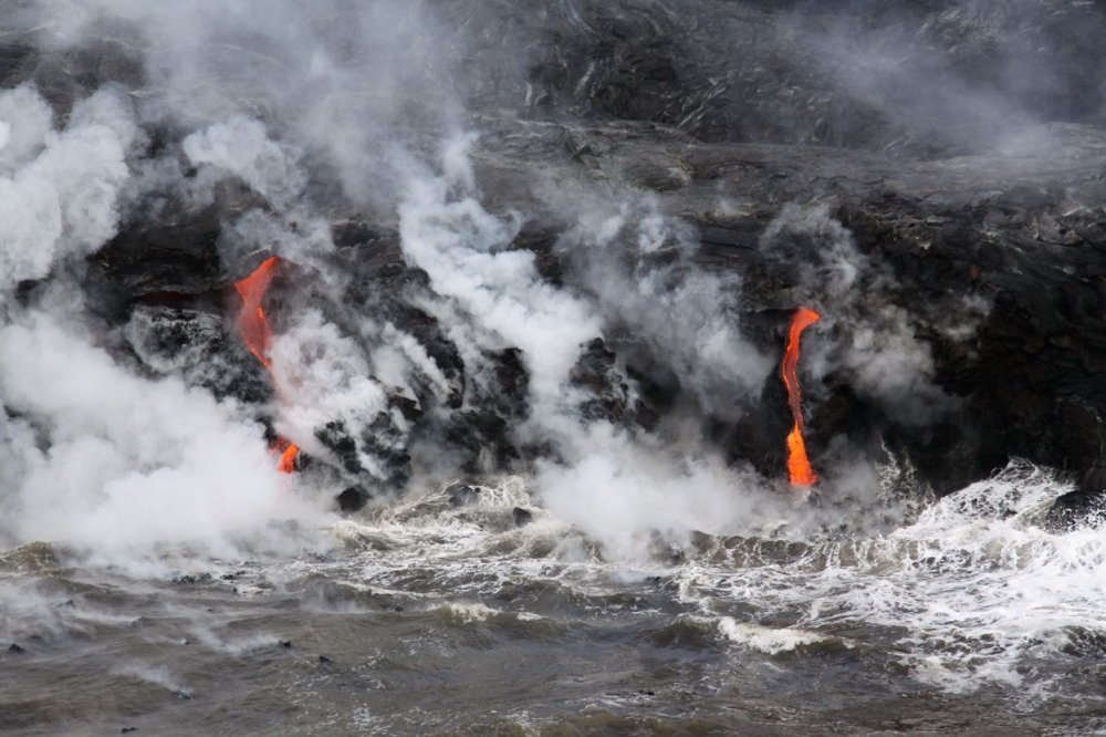 The volcanic activity of 2013