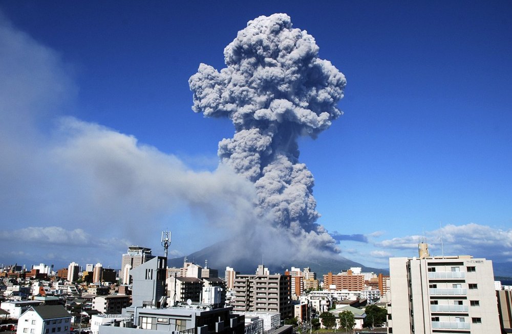 The volcanic activity of 2013