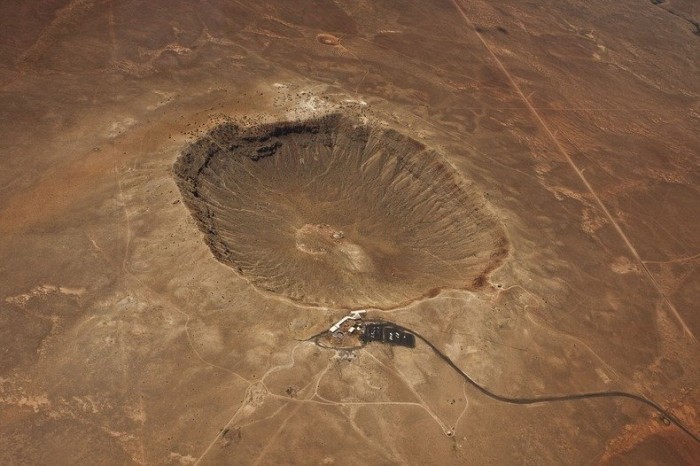 The Barringer Crater is the world's largest meteorite crater