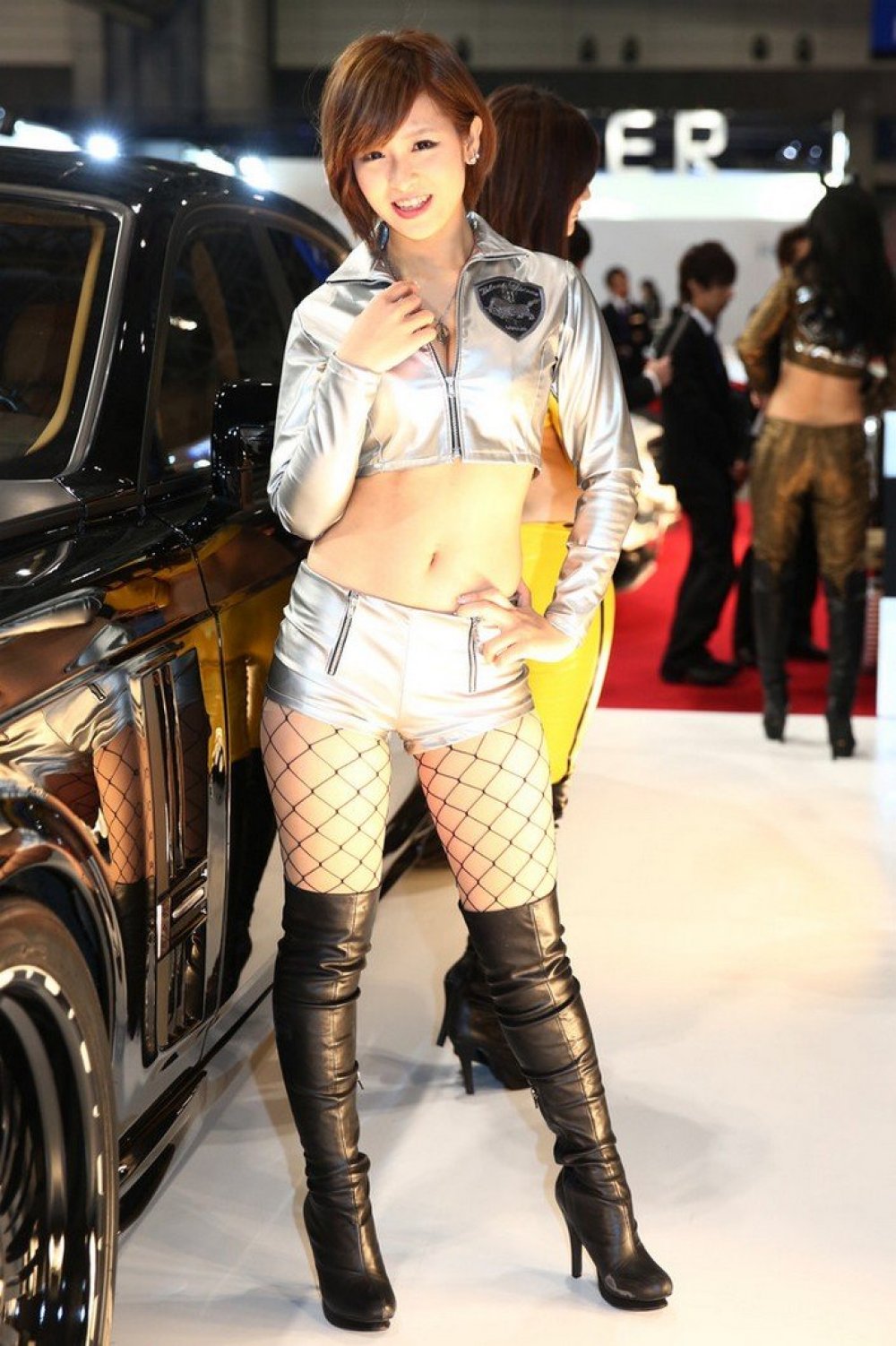 Tokyo Motor Show 2014: Innovation, Sports and Girls