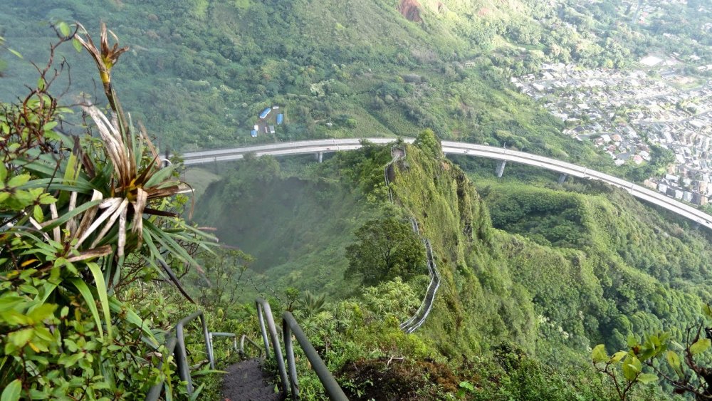 Four thousand steel steps to the Hawaiian panoramas