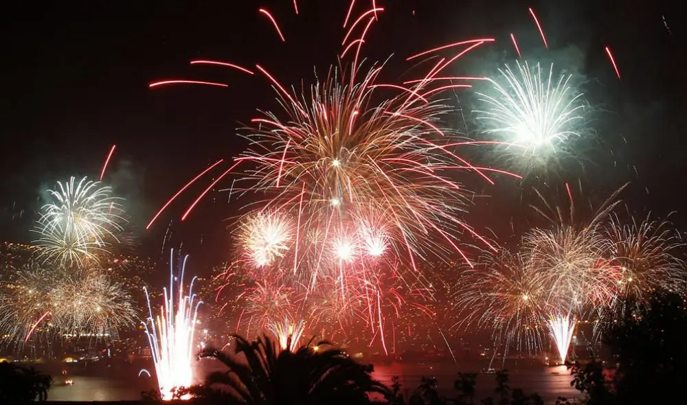 С Новым Годом 2014! Праздник повсюду