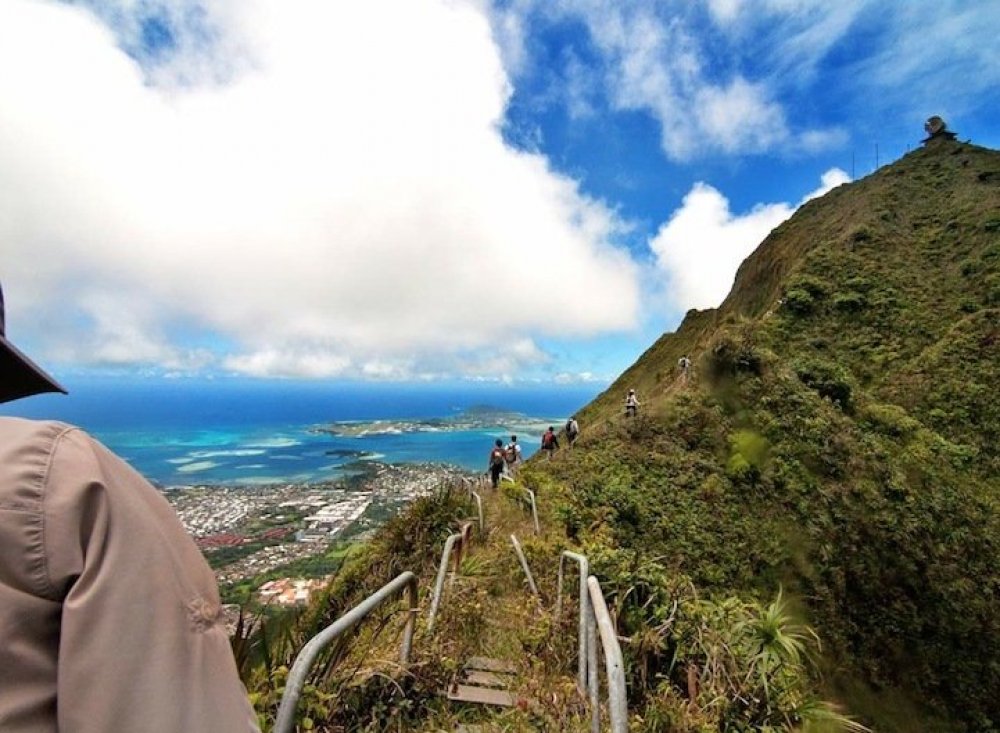 Four thousand steel steps to the Hawaiian panoramas