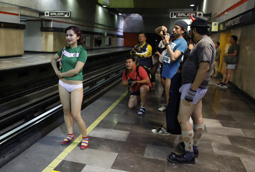 «Без штанов в метро 2014»