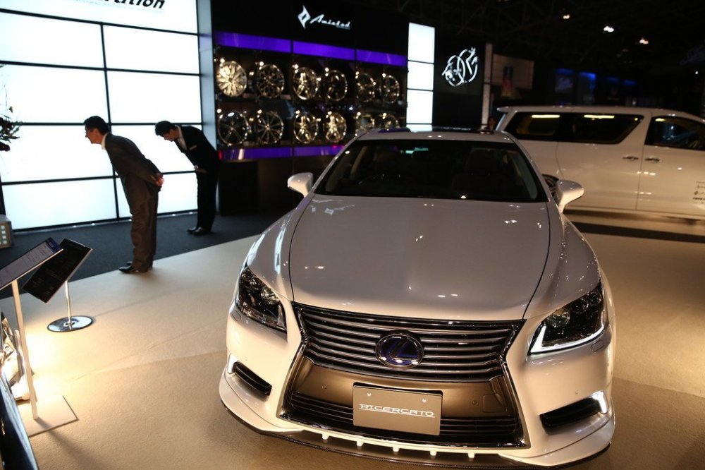 The Tokyo Motor Show 2014: Innovation, Sports and Girls