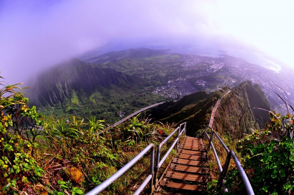 Four thousand steel steps to the Hawaiian panoramas