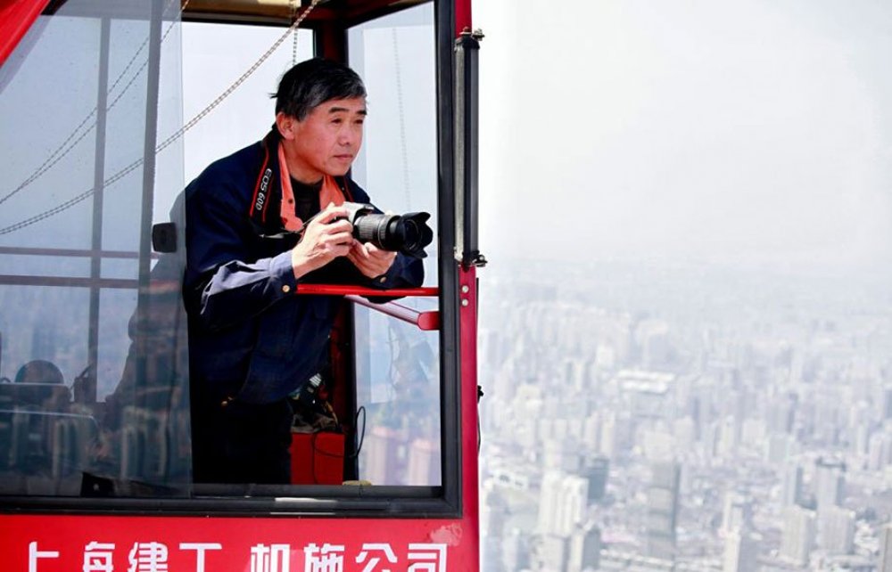 Photos of Shanghai from the height of the tower crane