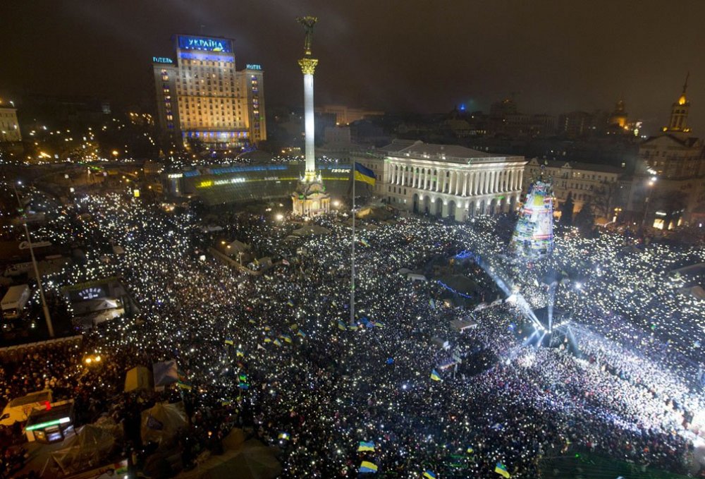 С Новым Годом 2014! Праздник повсюду