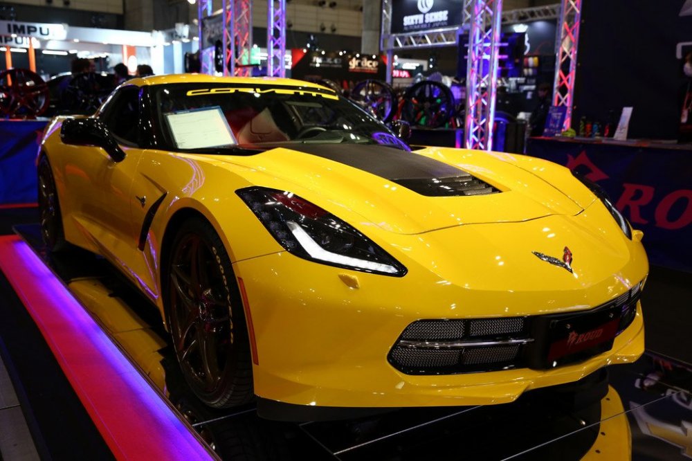 Tokyo Motor Show 2014: Innovation, Sports and Girls