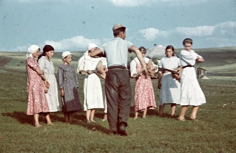 Color photos of Ukraine in the years 1942-43