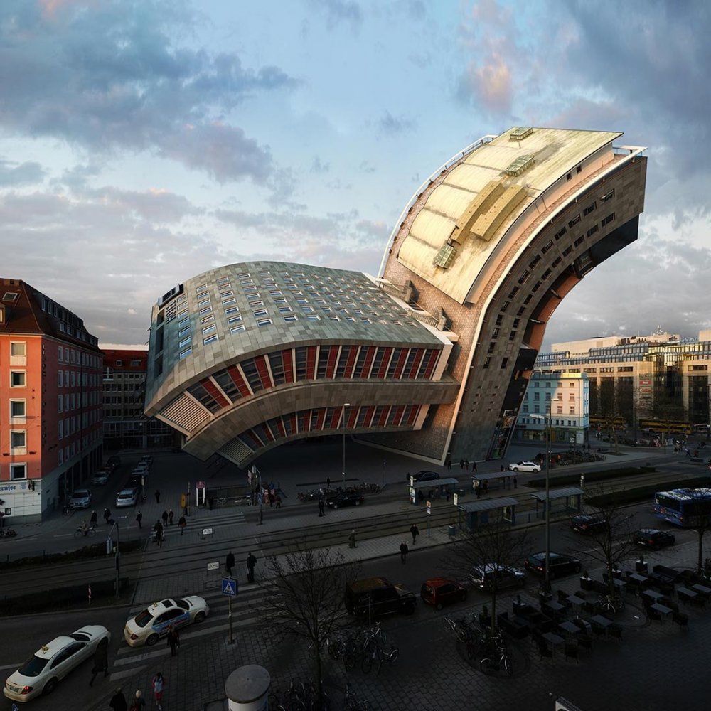 Victor Enrich and its Variable Architecture