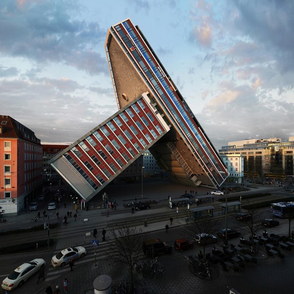 Victor Enrich and its Variable Architecture