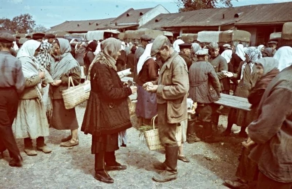 Color photos of Ukraine in the years 1942-43