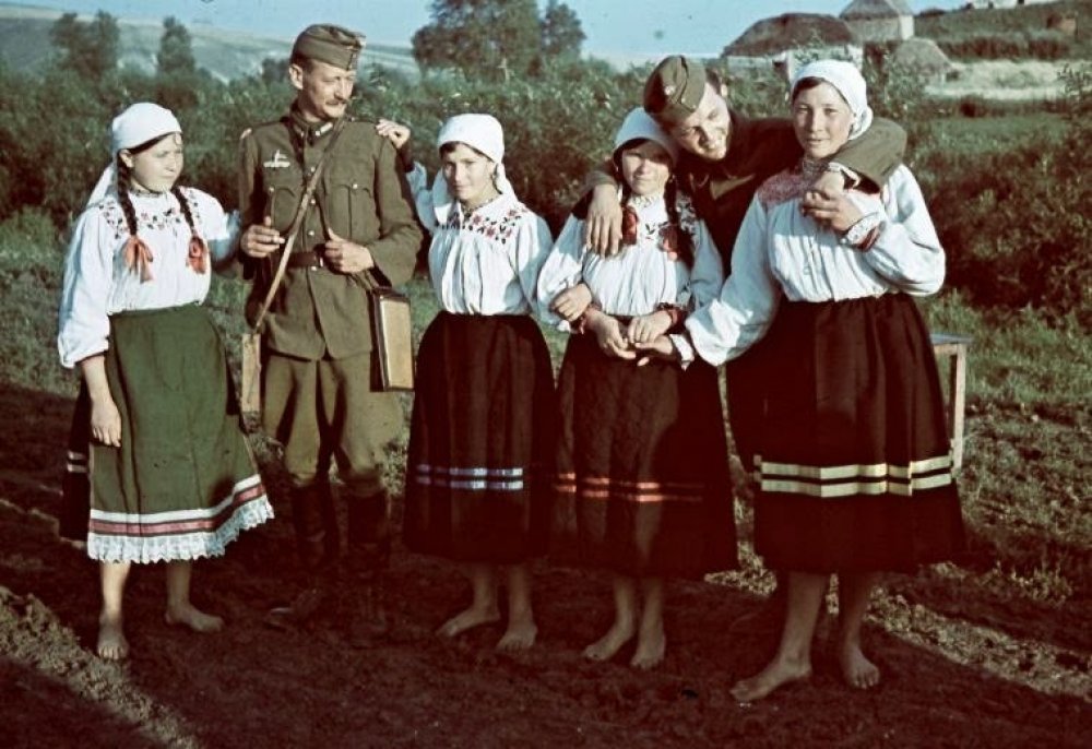 Color photos of Ukraine in the years 1942-43