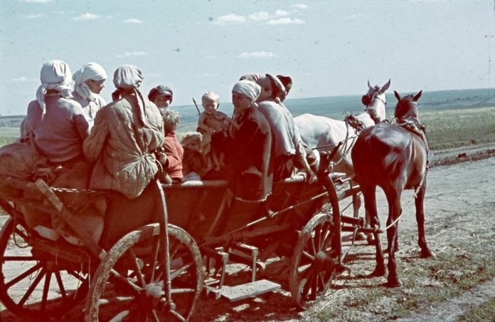 Color photos of Ukraine in the years 1942-43