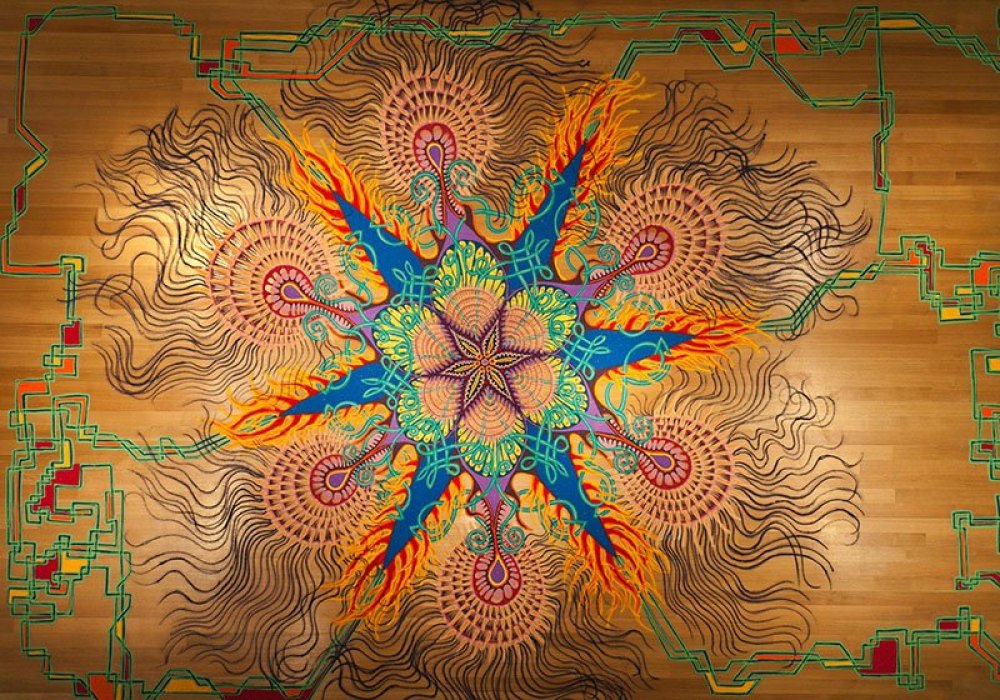 Spontaneous sand paintings by Joe Mangrum