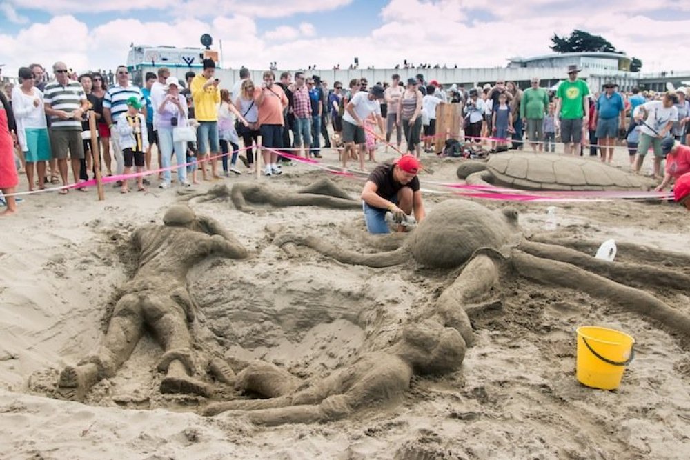 Пісочний змагання на конкурсі замків з піску