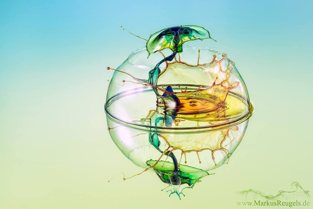 The invisible beauty of high-speed photography of drops